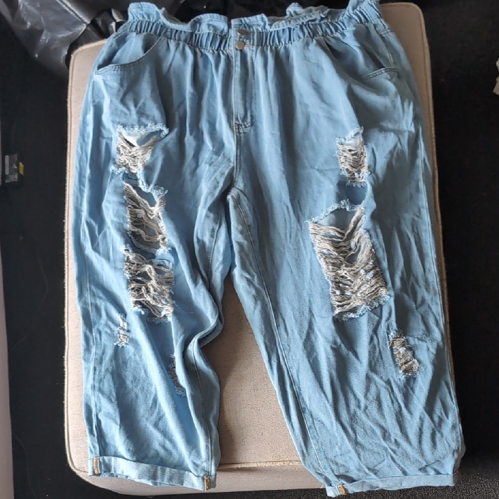 SHEIN Light Blue Denim Jeans